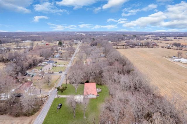 399 Rosewood Ln, Smithville, TN 37166