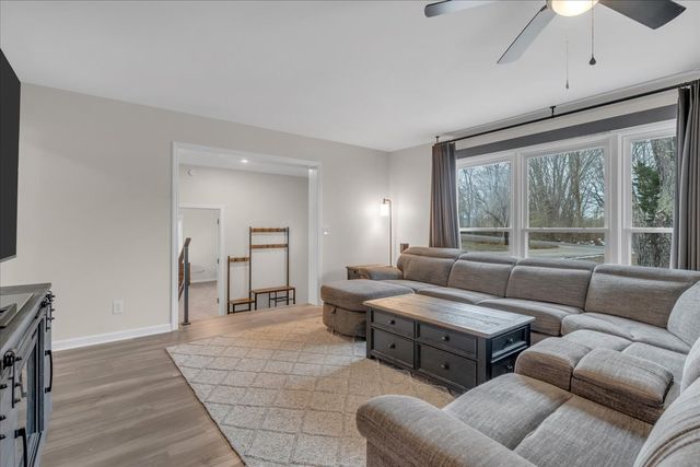 399 Rosewood Ln, Smithville, TN 37166