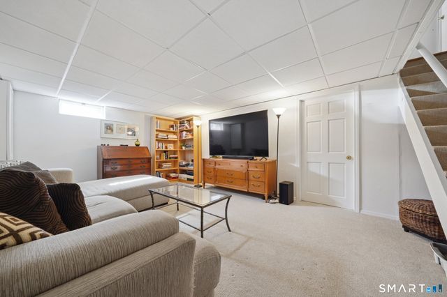 84 Parade Hill Road 84, New Canaan, CT 06840