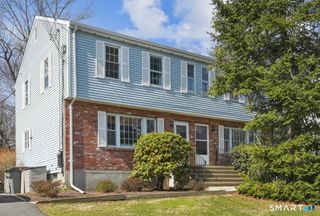 84 Parade Hill Road 84, New Canaan, CT 06840