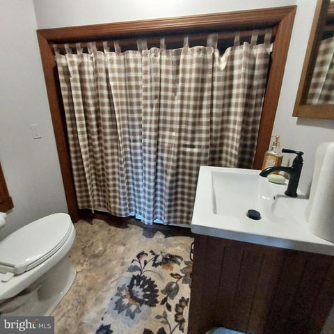 329 PENN TITUSVILLE RD, Pennington, NJ 08534