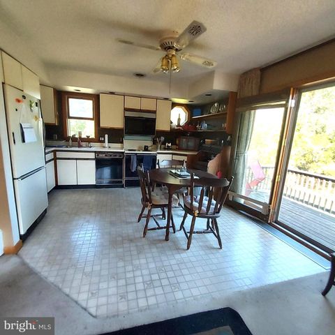 329 PENN TITUSVILLE RD, Pennington, NJ 08534