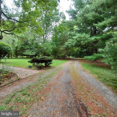 329 PENN TITUSVILLE RD, Pennington, NJ 08534