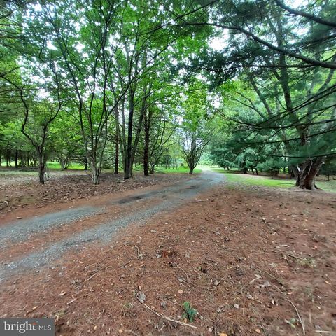 329 PENN TITUSVILLE RD, Pennington, NJ 08534