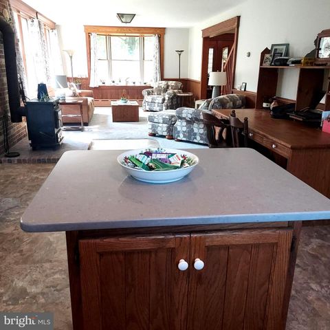 329 PENN TITUSVILLE RD, Pennington, NJ 08534