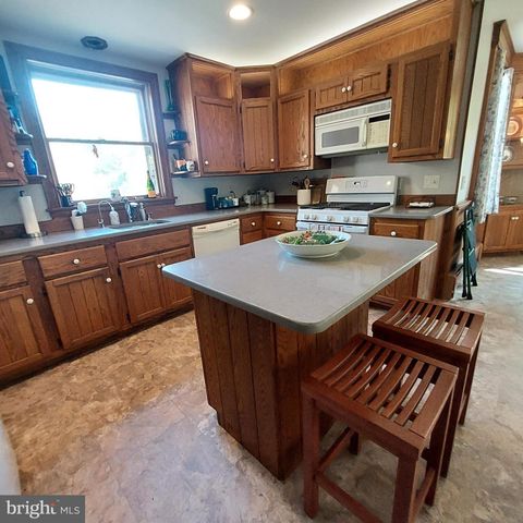 329 PENN TITUSVILLE RD, Pennington, NJ 08534