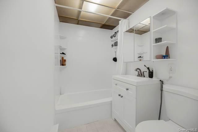 1120 Warburton Avenue 1F, Yonkers, NY 10701