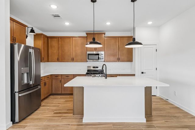 510 Barnier Street, Montgomery, TX 77356