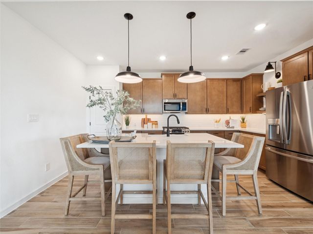 510 Barnier Street, Montgomery, TX 77356