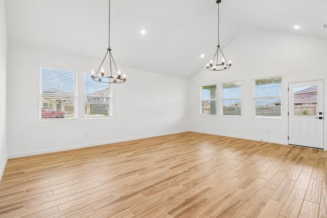 510 Barnier Street, Montgomery, TX 77356