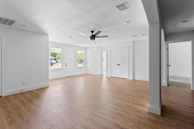 5811 Northridge Drive, Houston, TX 77033