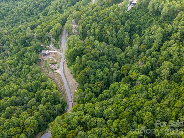 000 New Sprout Lane 2, Hendersonville, NC 28792