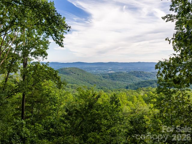 000 New Sprout Lane 2, Hendersonville, NC 28792