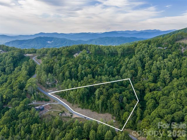 000 New Sprout Lane 2, Hendersonville, NC 28792