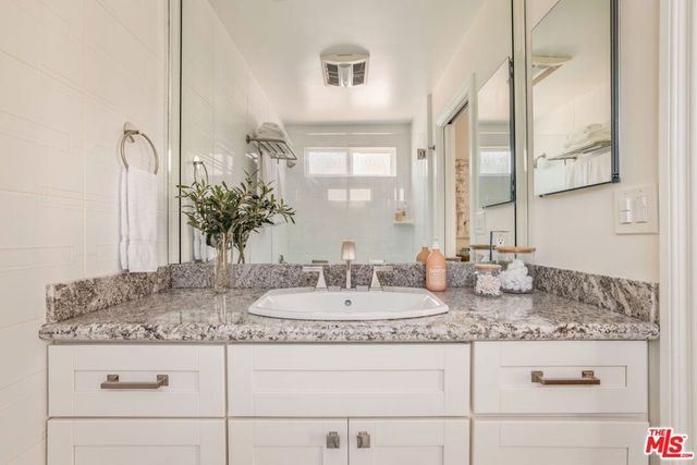 30 Driftwood Street 4, Marina Del Rey, CA 90292