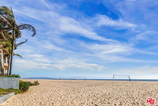 30 Driftwood Street 4, Marina Del Rey, CA 90292