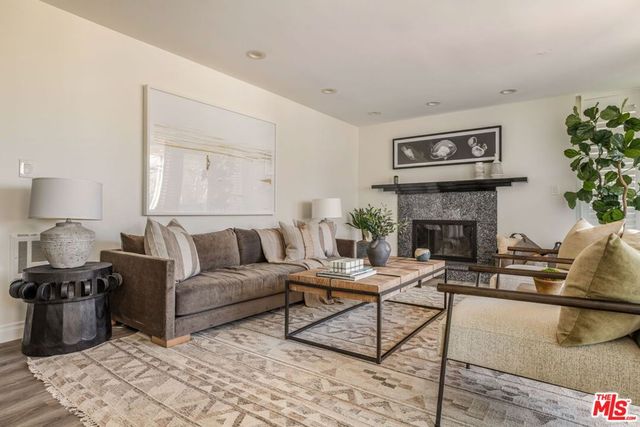 30 Driftwood Street 4, Marina Del Rey, CA 90292