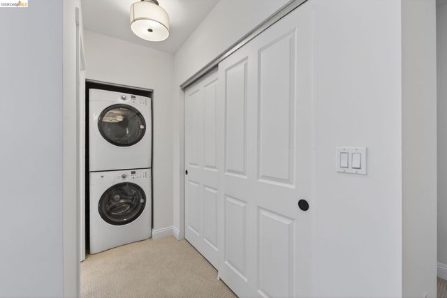 1075 41St St, Emeryville, CA 94608