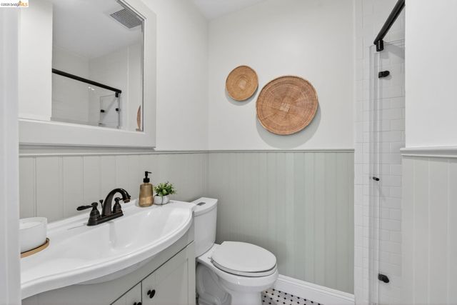 1075 41St St, Emeryville, CA 94608