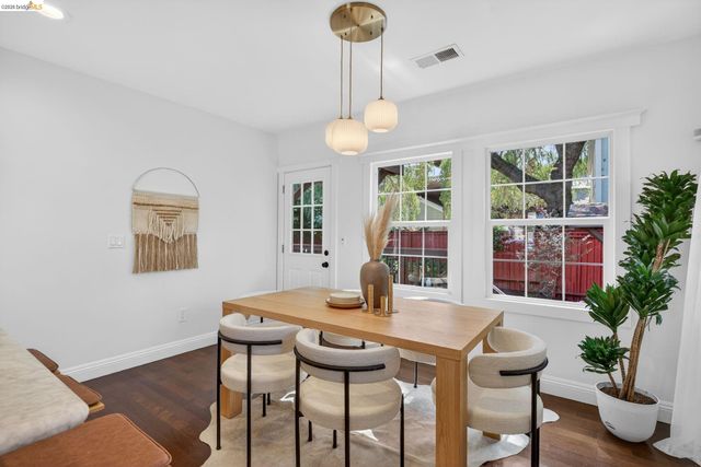 1075 41St St, Emeryville, CA 94608