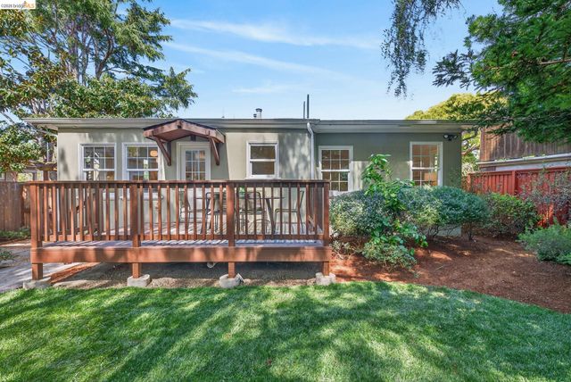 1075 41St St, Emeryville, CA 94608