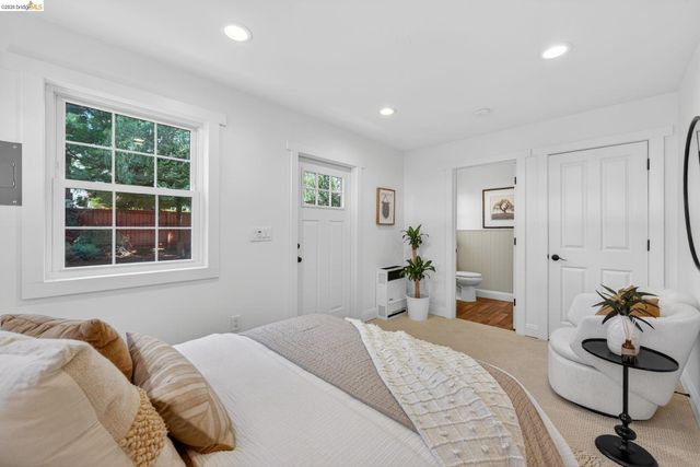 1075 41St St, Emeryville, CA 94608