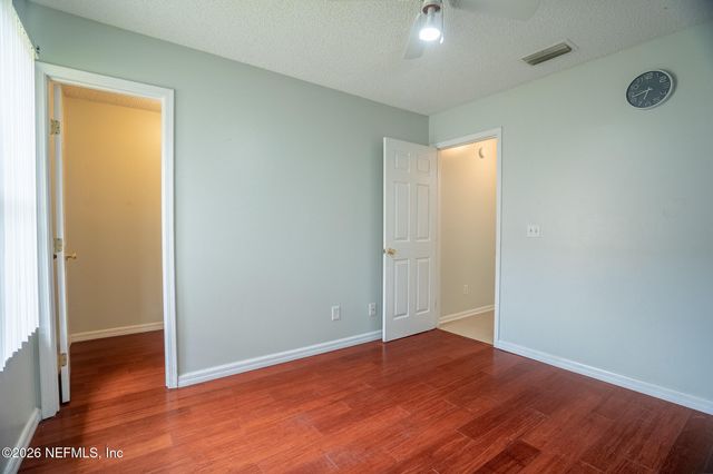 2441 UNIVERSITY Boulevard S, Jacksonville, FL 32216