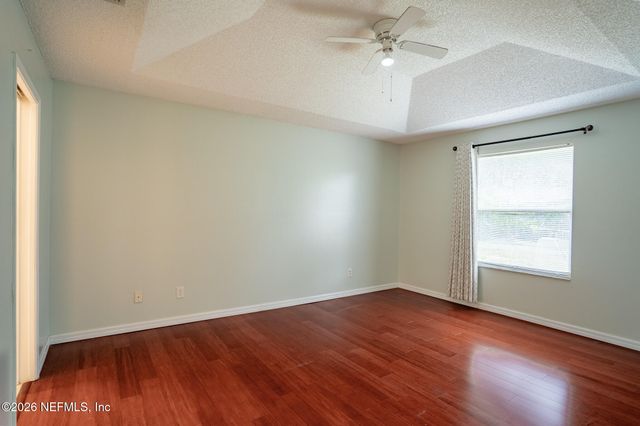 2441 UNIVERSITY Boulevard S, Jacksonville, FL 32216
