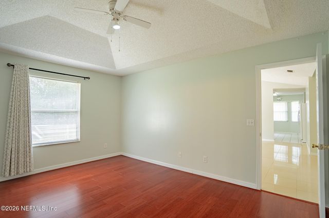 2441 UNIVERSITY Boulevard S, Jacksonville, FL 32216