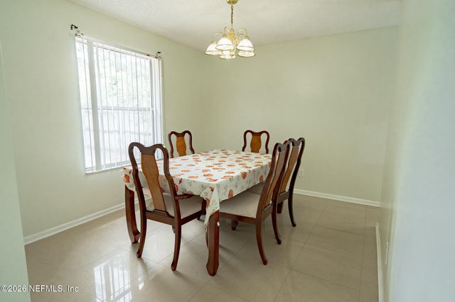 2441 UNIVERSITY Boulevard S, Jacksonville, FL 32216