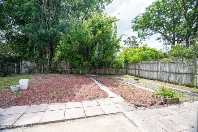 2441 UNIVERSITY Boulevard S, Jacksonville, FL 32216