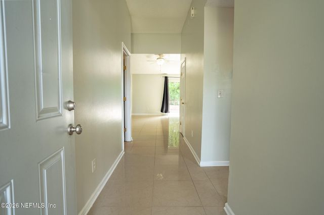 2441 UNIVERSITY Boulevard S, Jacksonville, FL 32216