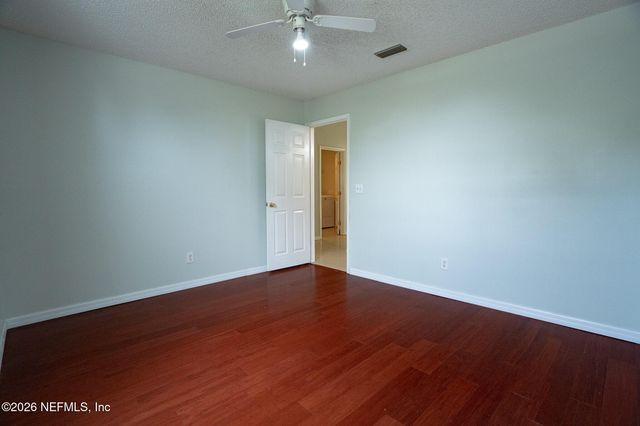 2441 UNIVERSITY Boulevard S, Jacksonville, FL 32216