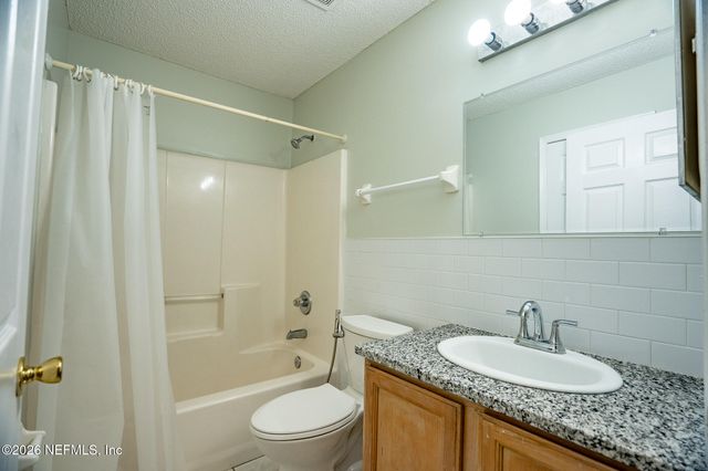 2441 UNIVERSITY Boulevard S, Jacksonville, FL 32216