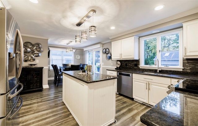 67 Rahway Lane, Gates, NY 14606