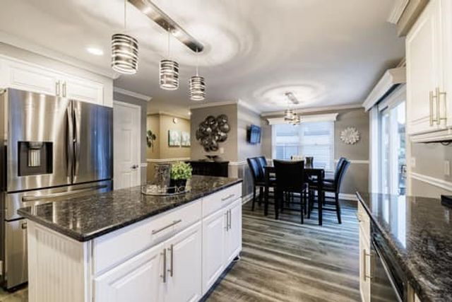 67 Rahway Lane, Gates, NY 14606