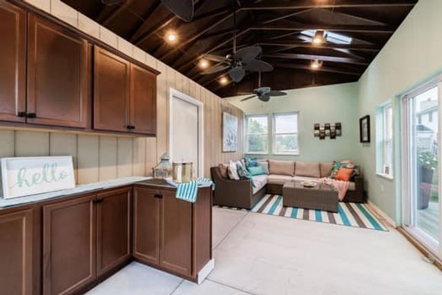 67 Rahway Lane, Gates, NY 14606