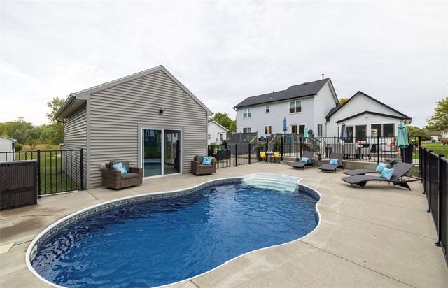 67 Rahway Lane, Gates, NY 14606