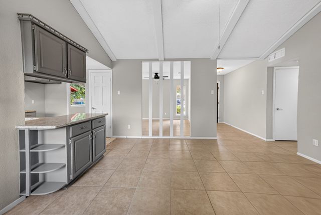 562 Kent Drive, Lewisville, TX 75067