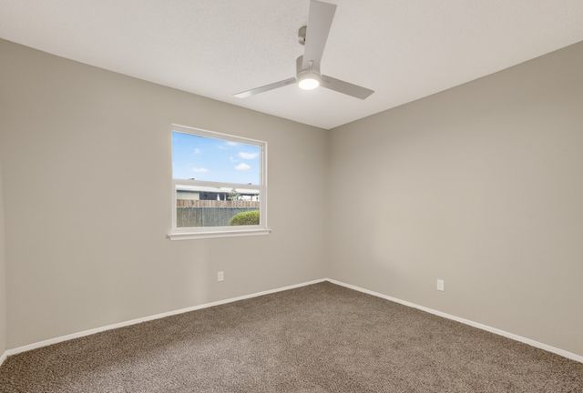 562 Kent Drive, Lewisville, TX 75067