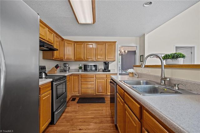 1210 Foxhaven Drive, Greensboro, NC 27455
