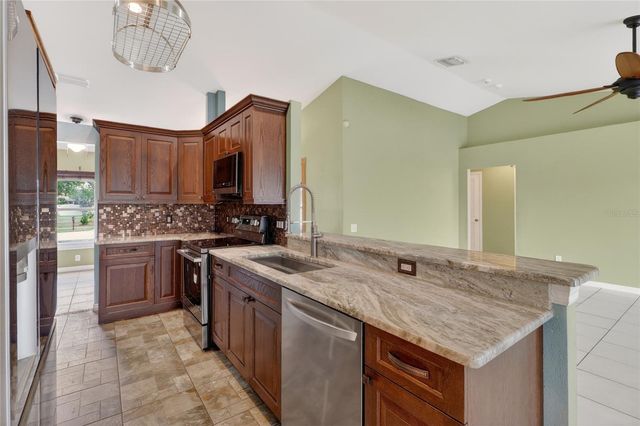 12119 COLONIAL ESTATES LANE, Riverview, FL 33579