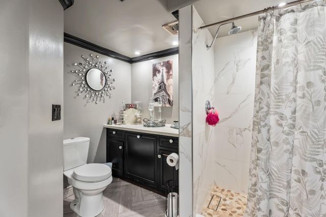 1283 N Calaveras Street, Fresno, CA 93728