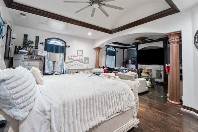 1283 N Calaveras Street, Fresno, CA 93728