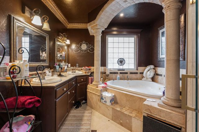 1283 N Calaveras Street, Fresno, CA 93728