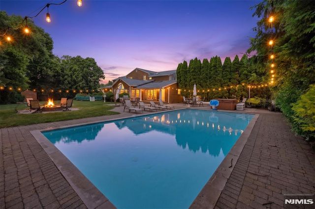 47 Blueberry Drive, Woodcliff Lake, NJ 07677