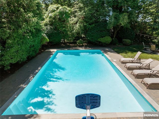 47 Blueberry Drive, Woodcliff Lake, NJ 07677