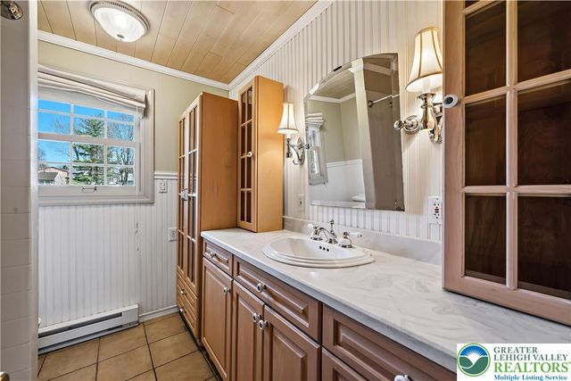 2337 Silo Drive, Easton, PA 18040