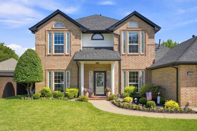 3310 Moss Creek Drive, Grapevine, TX 76051