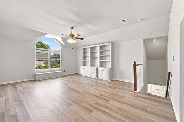 3310 Moss Creek Drive, Grapevine, TX 76051